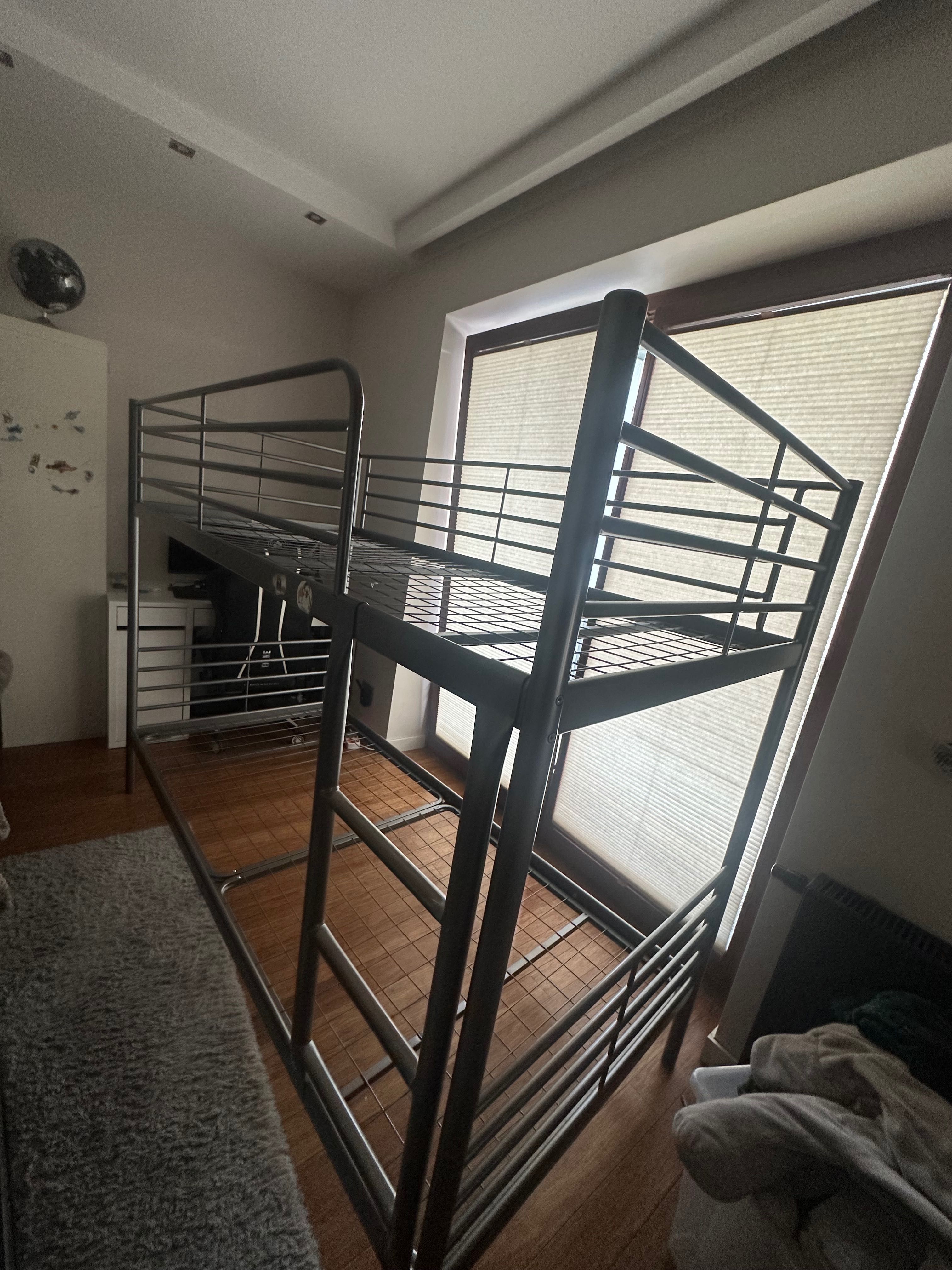 Łóżko piętrowe metalowe IKEA