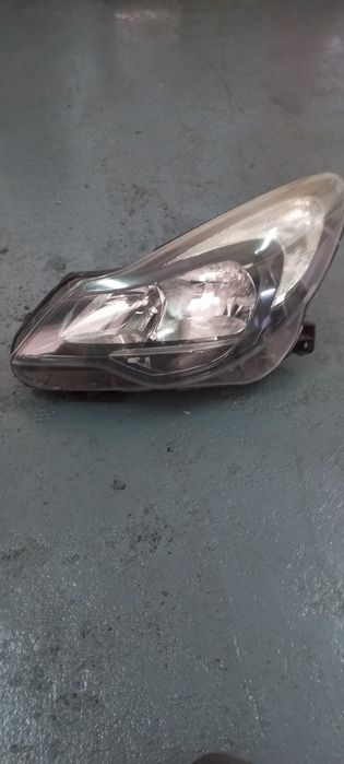 Farol opel corsa
