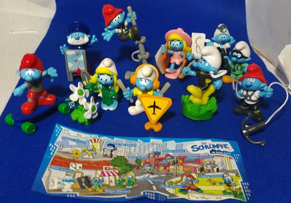 Lote Nº4 Kinder Bonecos