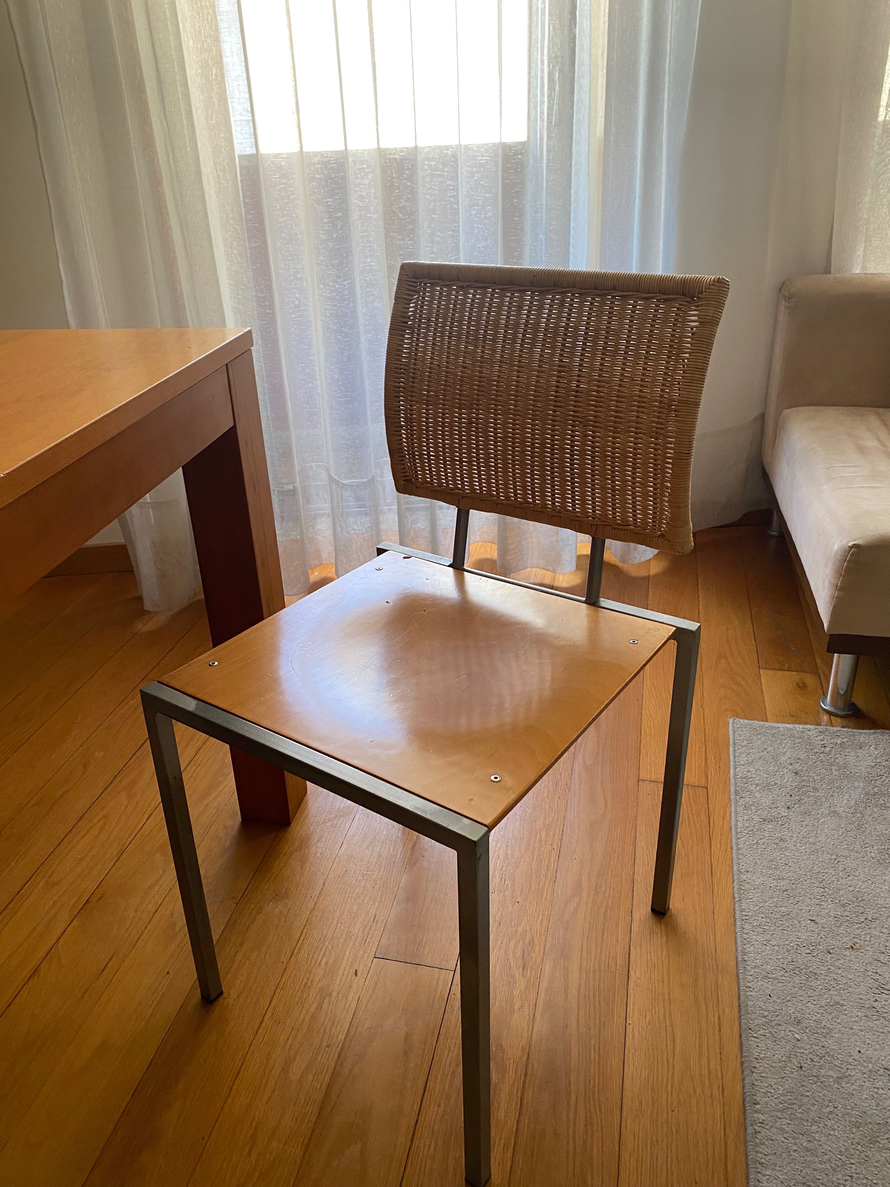 Conjunto Mesa e 4 cadeiras