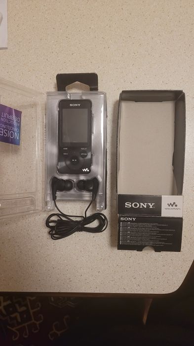 Плеер Sony NWZ-E585