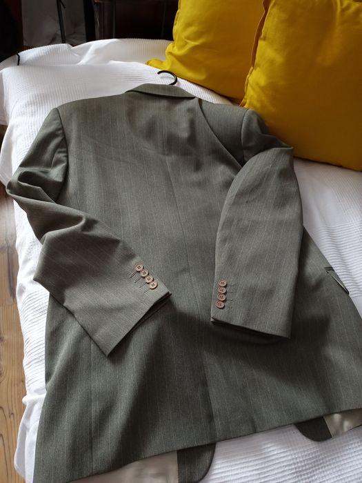 Garnitur meski stan bardzo dobry.