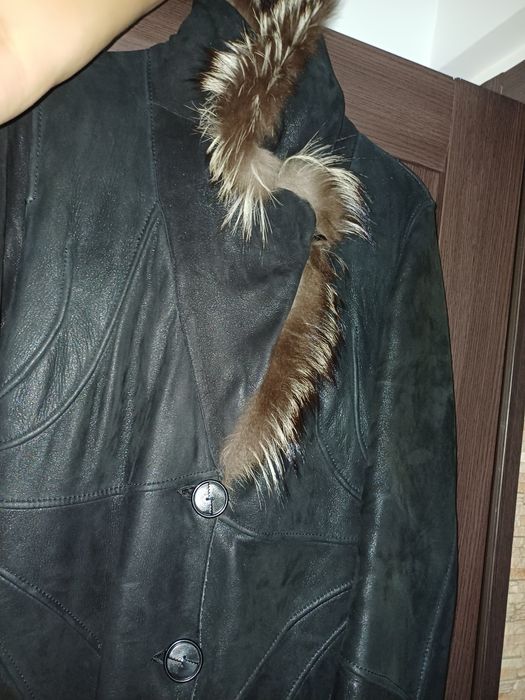 Продам дубленку женскую