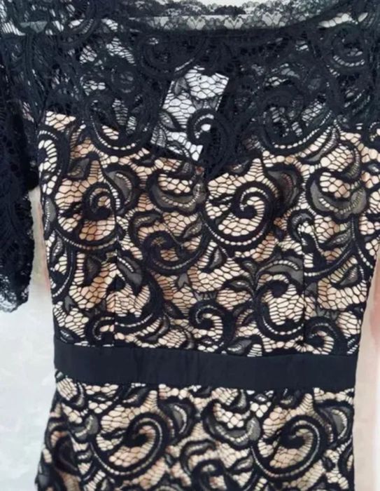 Святкова dress-футляр мереживо