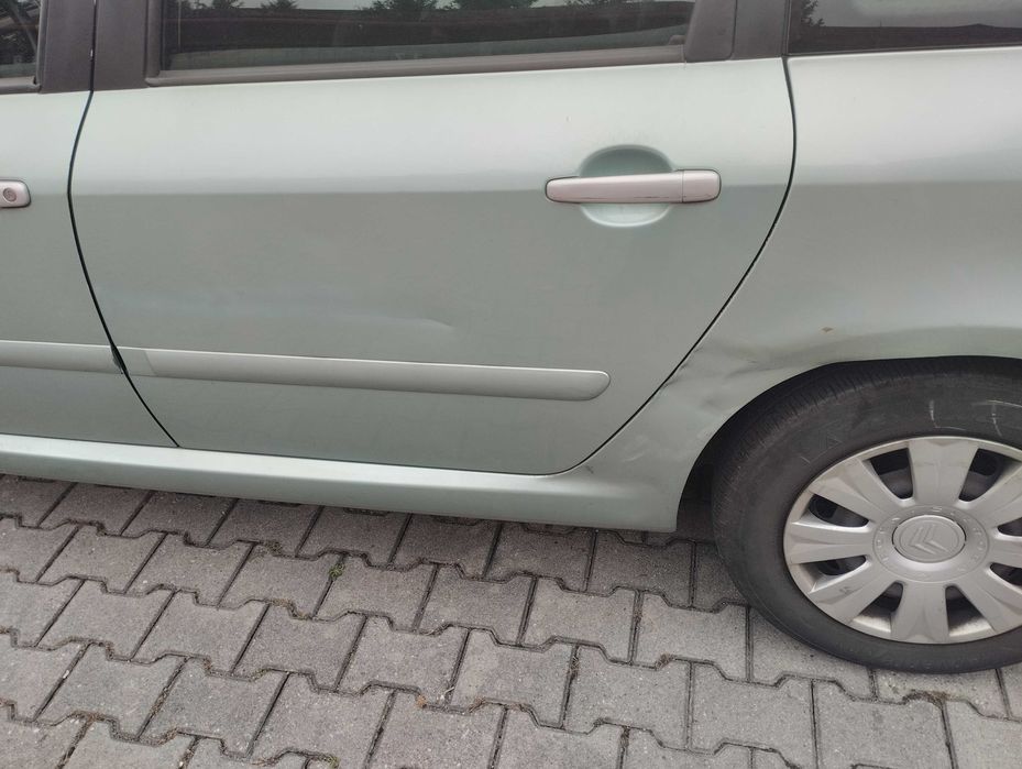 PEUGEOT 307 SW z 2004r.