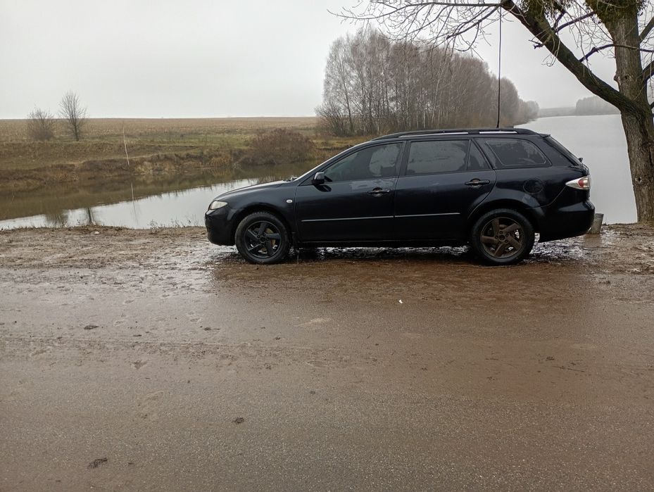 Мазда 6 універсал