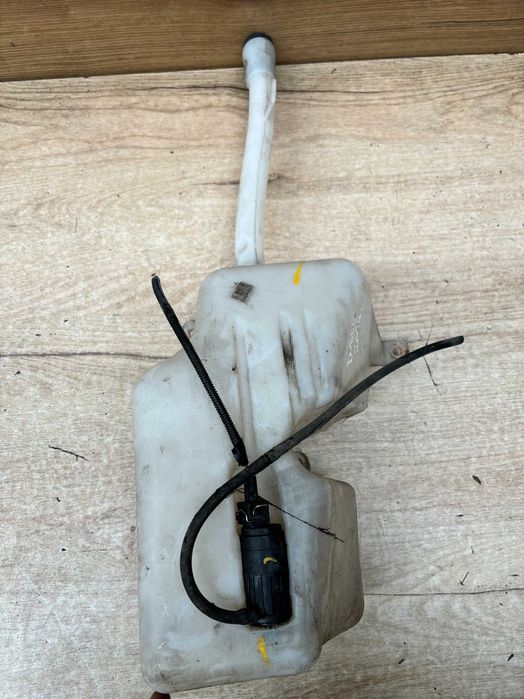 Zbiorniczek spryskiwaczy Fiat Doblo III 2016r