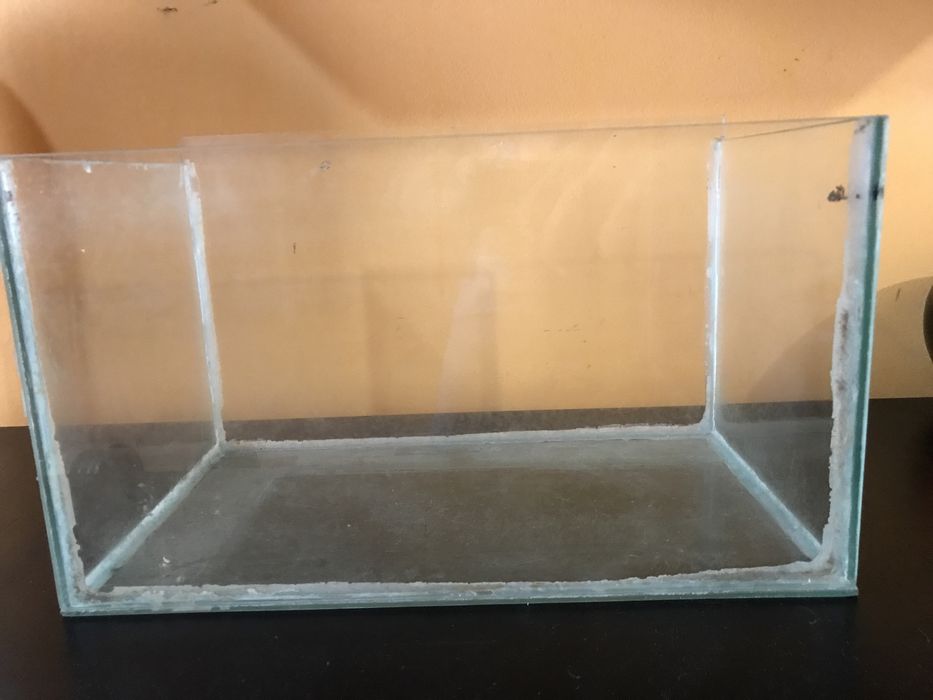 Aquário 37x22x21