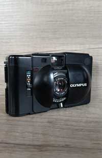 Olympus XA далекомірна компактна плівкова камера