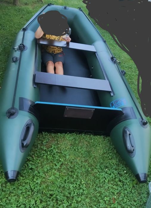 продам лодку з мотором