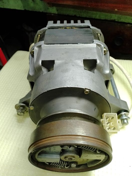 Электродвигатель со стиральной машины, Сименс.