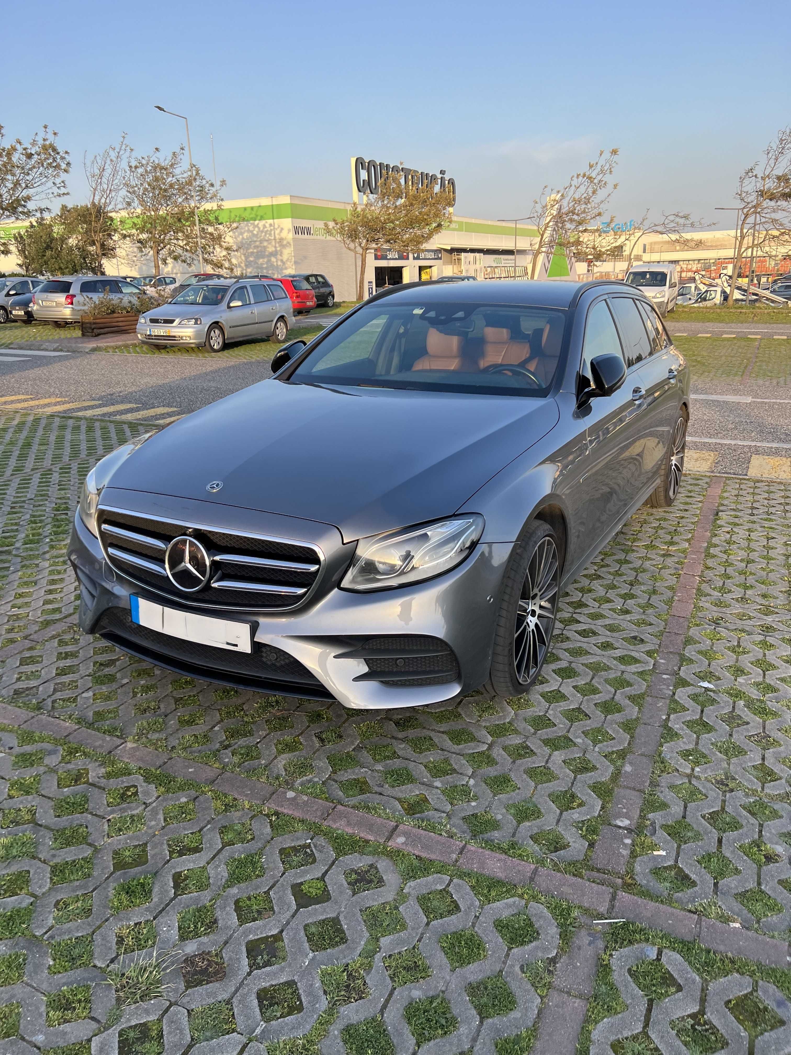 Mercedes-Benz Classe E300DE / Possível troca com SUV