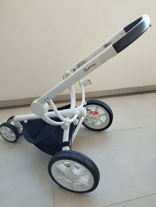 Carrinho Quinny Moodd Black Irony +Babycoque Bebeconfort + Capa