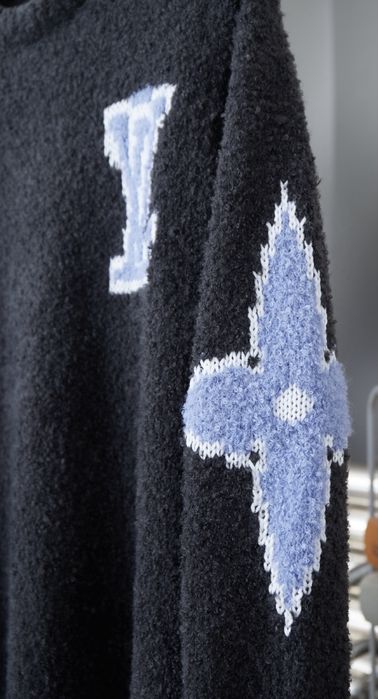 Louis Vuitton свитер, 100% шерсть, размір М , стан - новий