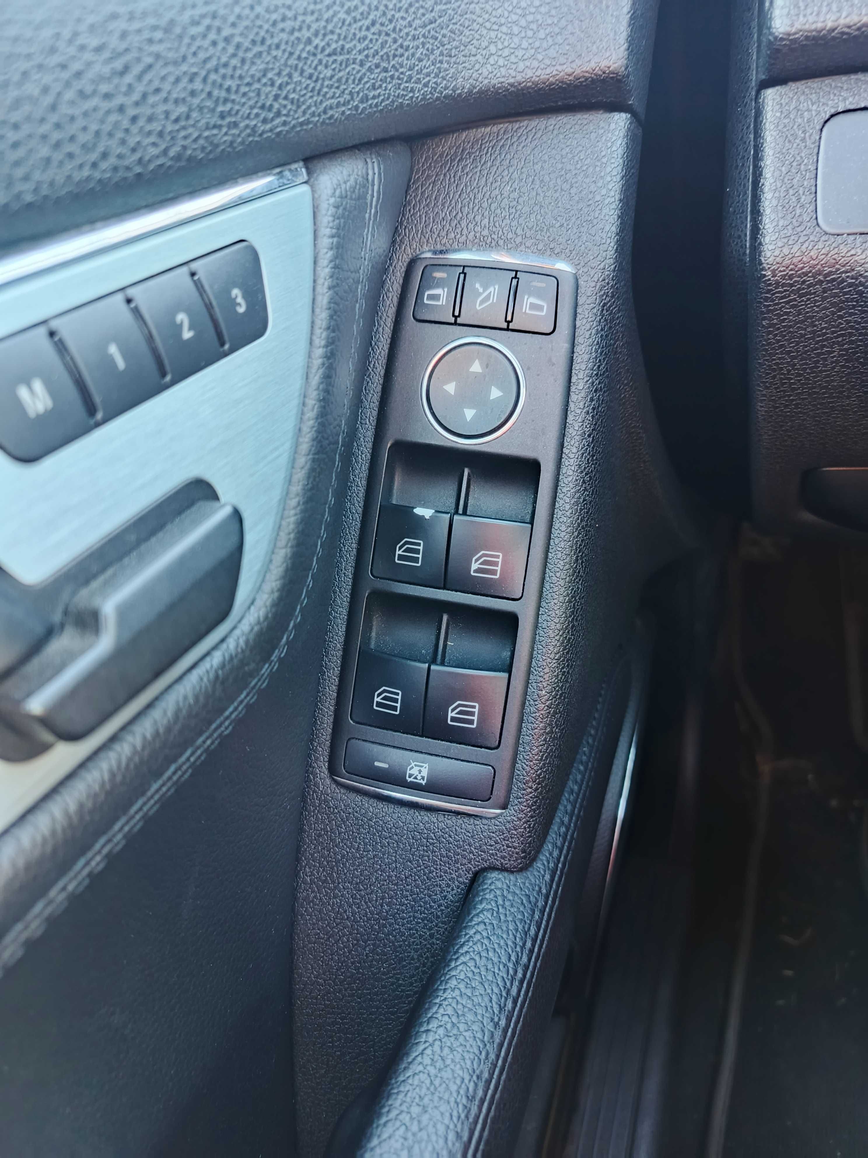 Mercedes Benz W204 320CDI