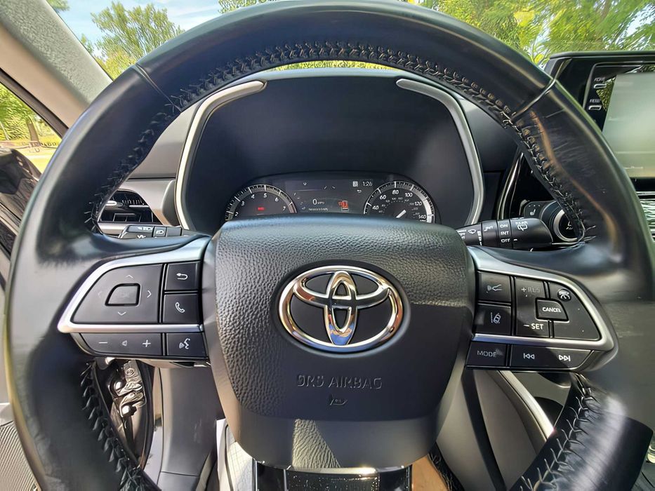 Toyota Highlander      2021
