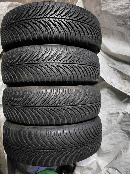 4szt 165/60R15 Goodyear Vector 4season całoroczne wielosezonowe