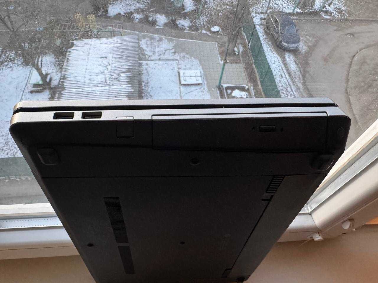 HP ProBook 4530s i3-2310M 6DDR3 SSD 240 Гарний стан Робоча батарея