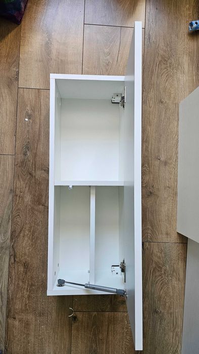 Biała szafka podwieszana 80cm