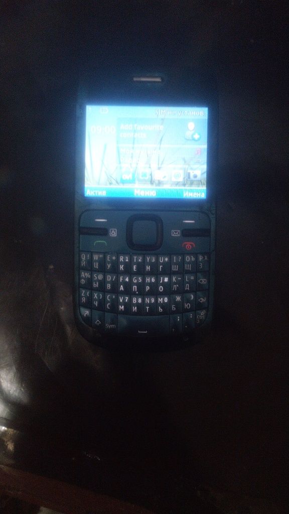 Nokia c3-00 без  задней крышки.