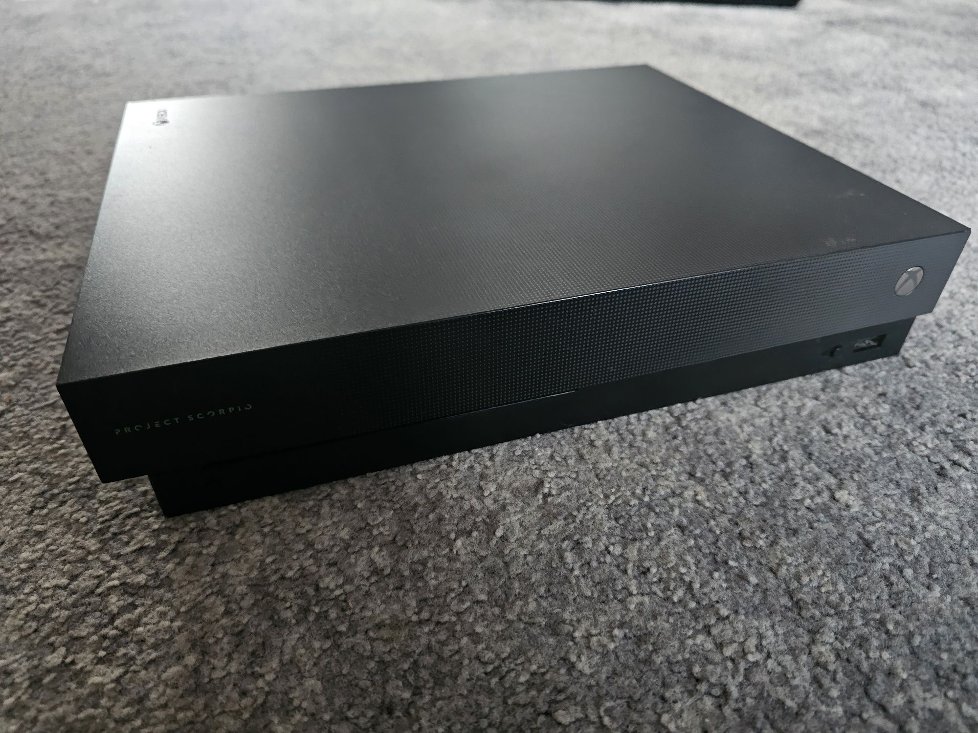 Xbox One X 1TB SSD Project Scorpio Kinect