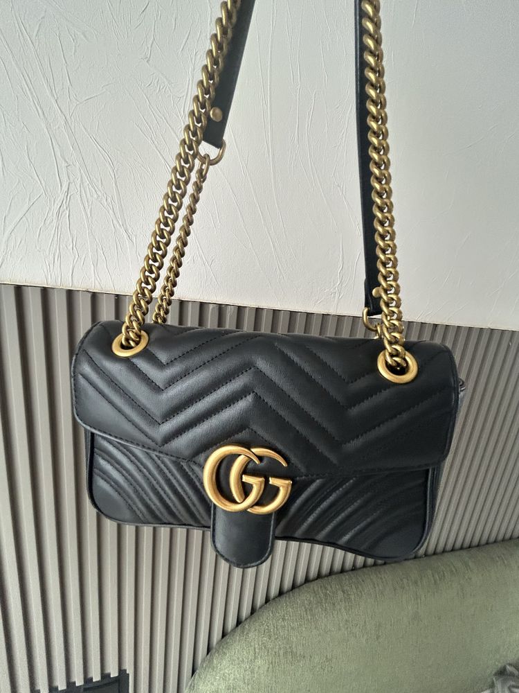 Torebka gucci marmont small czarna stan idealny