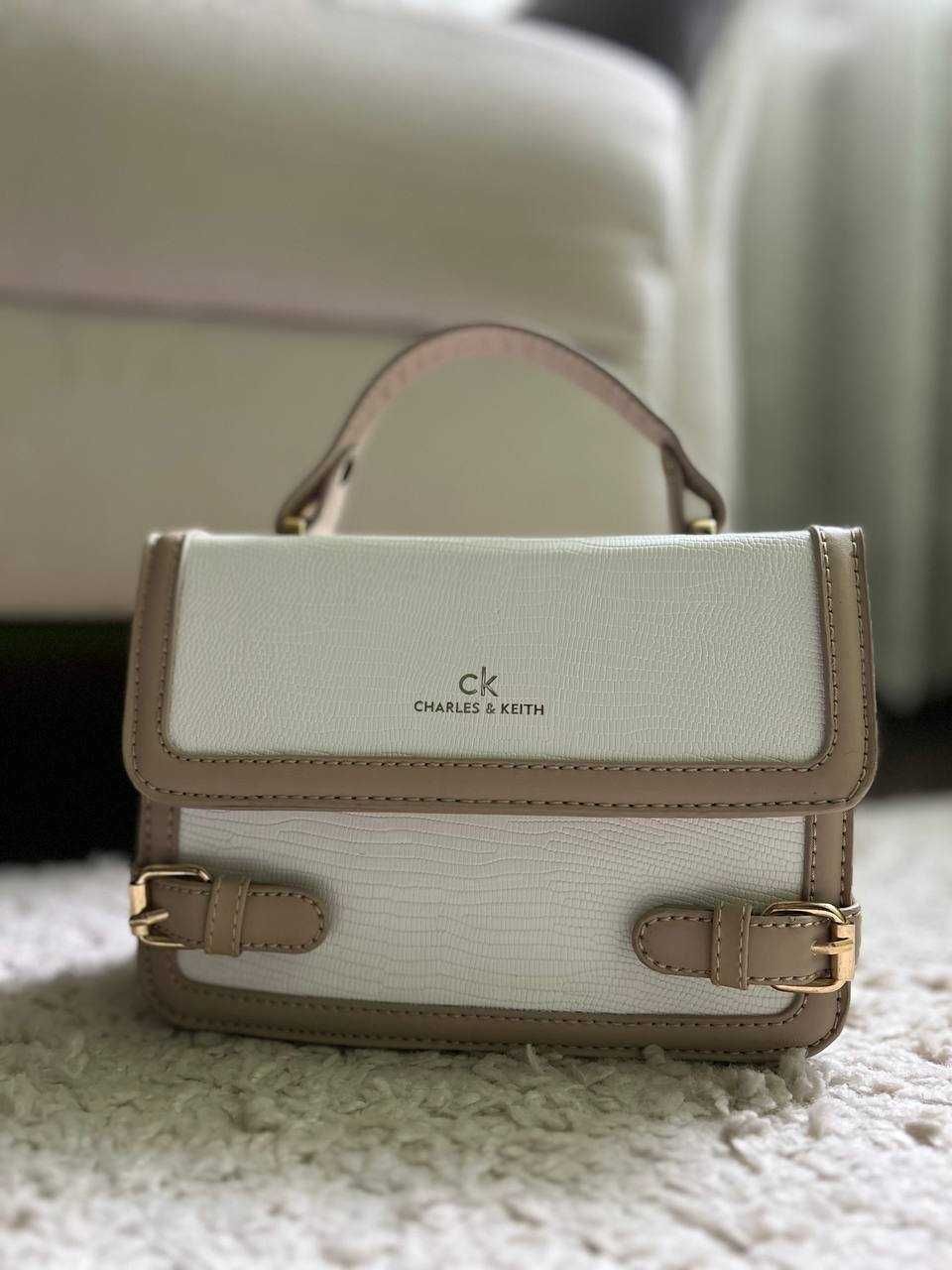 Сумка через плече невелика Charles&Keith