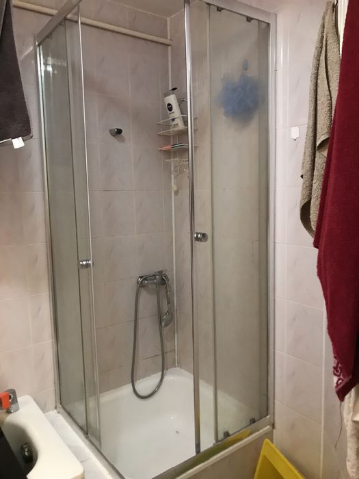 Pokoj  jednoosobowy ok 20 m2 z balkonem Kabaty