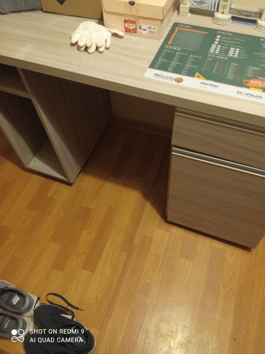 Biurko młodzieżowe