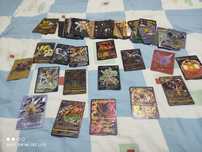 Cartas Pokémon douradas e pretas para trocar