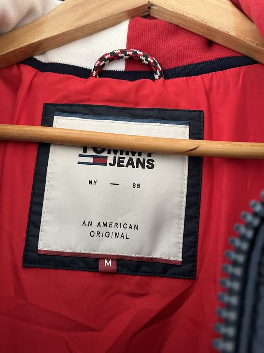 Blusão acolchoado, de homem, da marca Tommy Hilfiger
