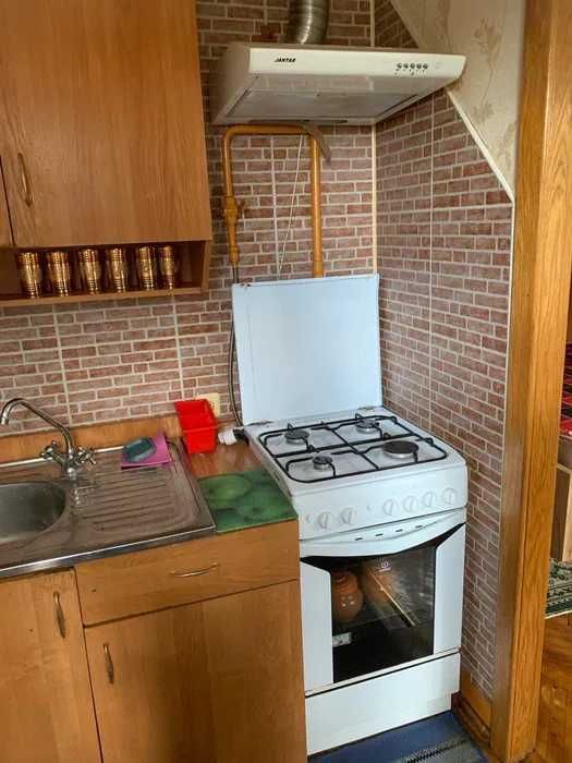 Продам 1-кімнатну гостинку на вул. Тетянівська, 4 — вигідна пропозиція