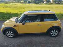 MINI Cooper Mini Cooper Benzyna 1.6 Rok 2009