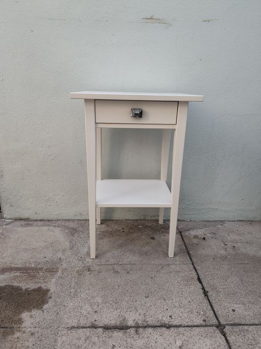 Mesa de cabeceira HEMNES do Ikea