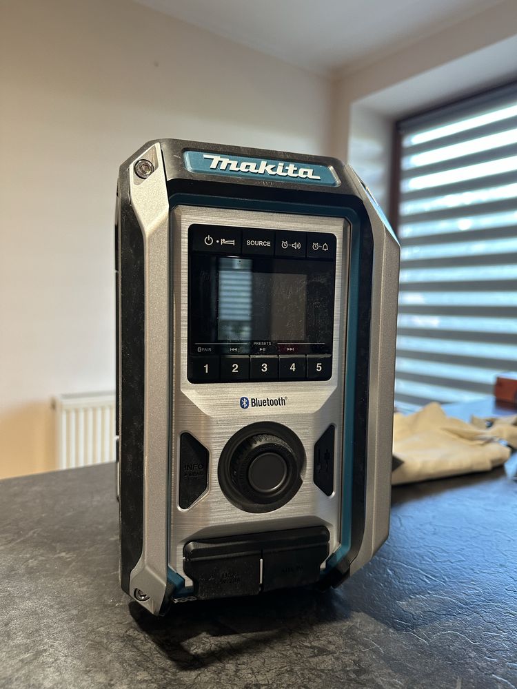 Radio makita dmr 114