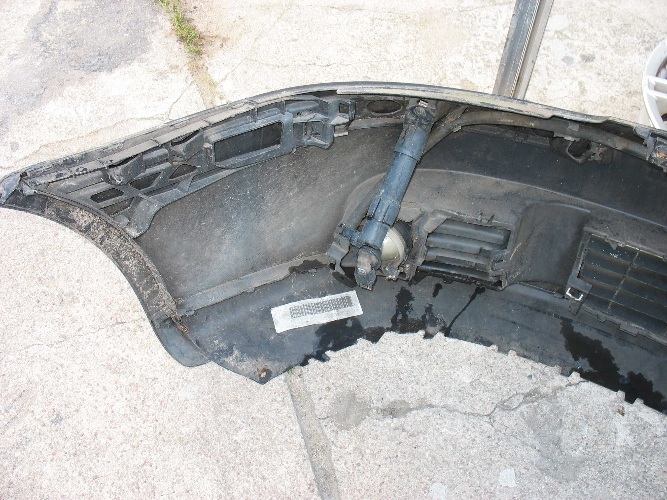 VW Golf V 5 zderzak Przód LC9Z spryskiwacze opis