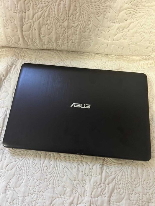Portátil ASUS A541UA – Intel Core i3, 4GB RAM, 224GB TOSHIBA, 15.6" HD