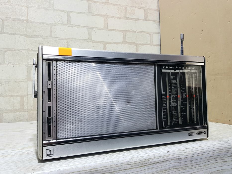 FM/AM радіо приймач Grundig Elite-Boy 1000 б/у з Німеччини