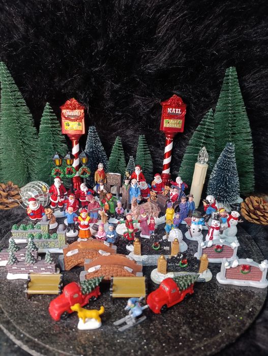 Міні фігурки до різдвяного містечка