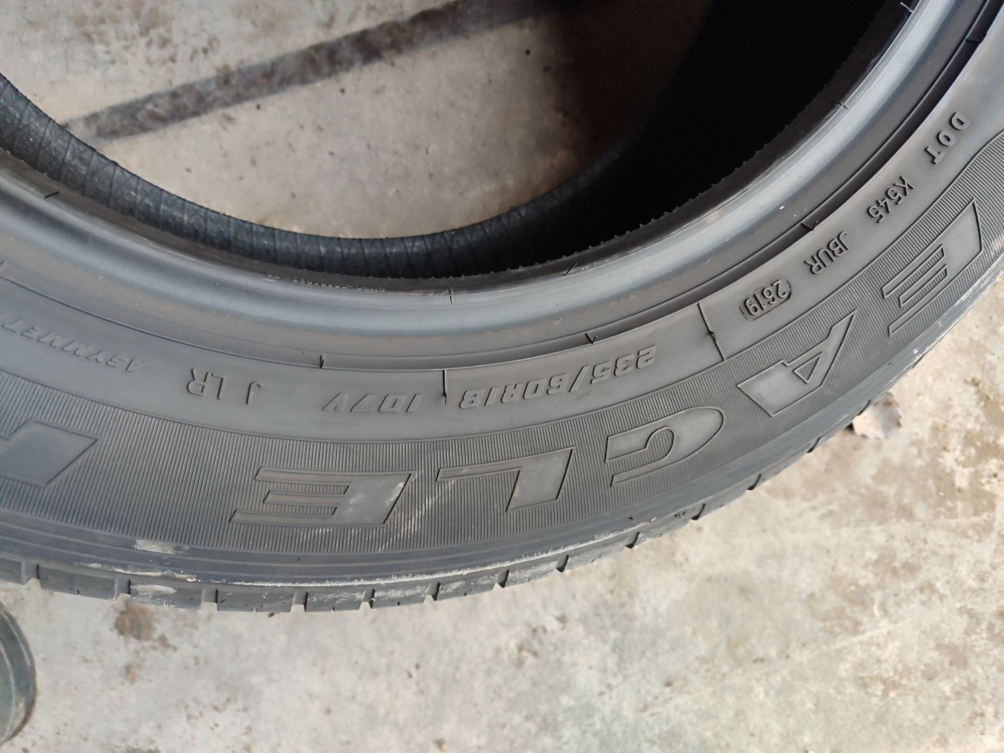 Шини goodyear 235/60 r18 . 19-й рік