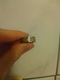 Pierścionek pierścień damski metalowy brokat prosty okrągły