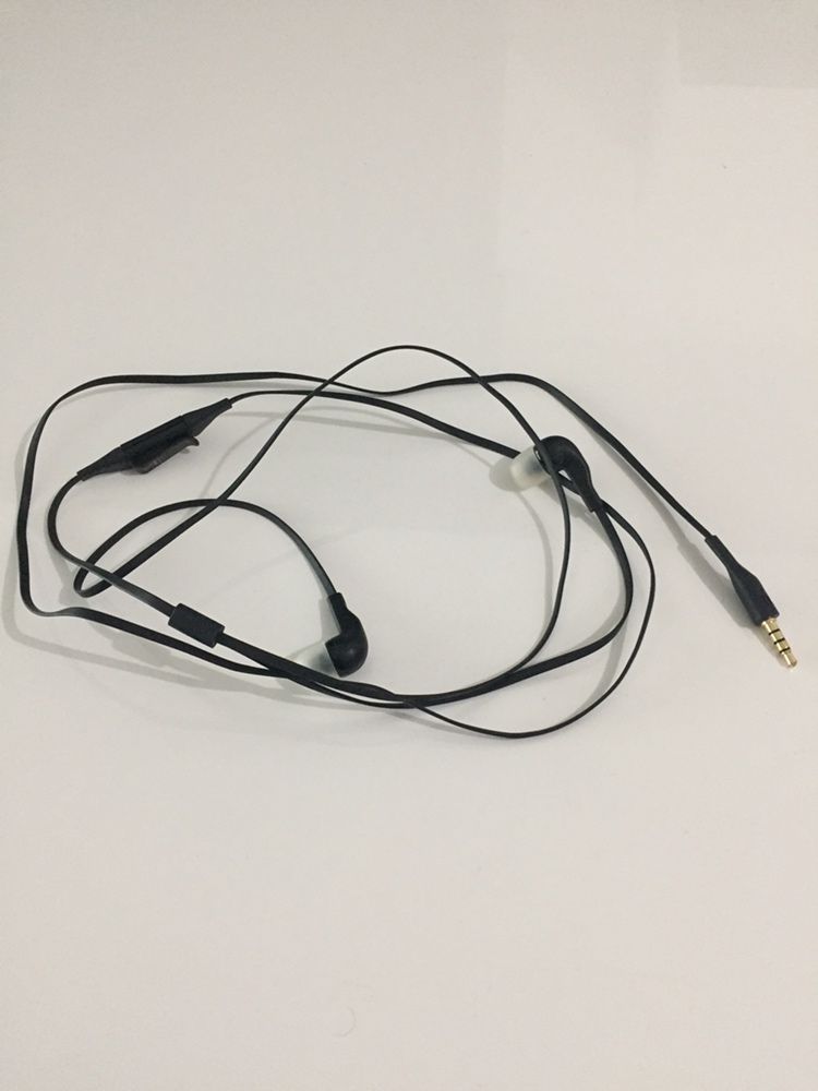 Auriculares com dif tamanhos