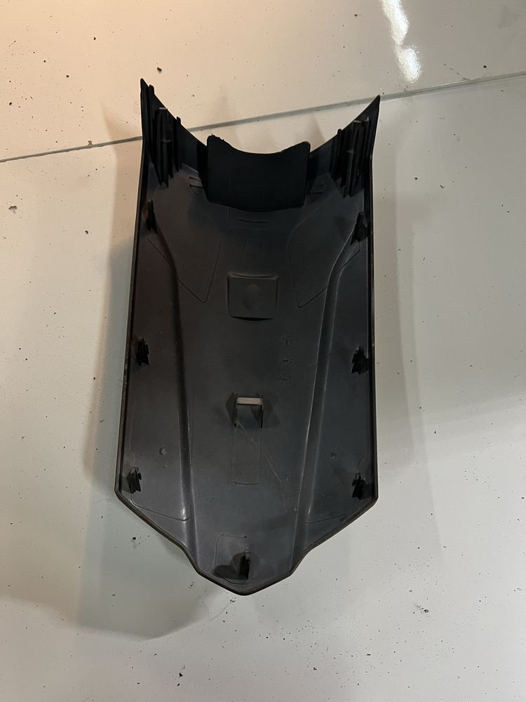 Kymco like 50/125 krawat owiewka nosek