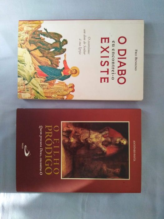 Livros religiosos Três título diferentes.