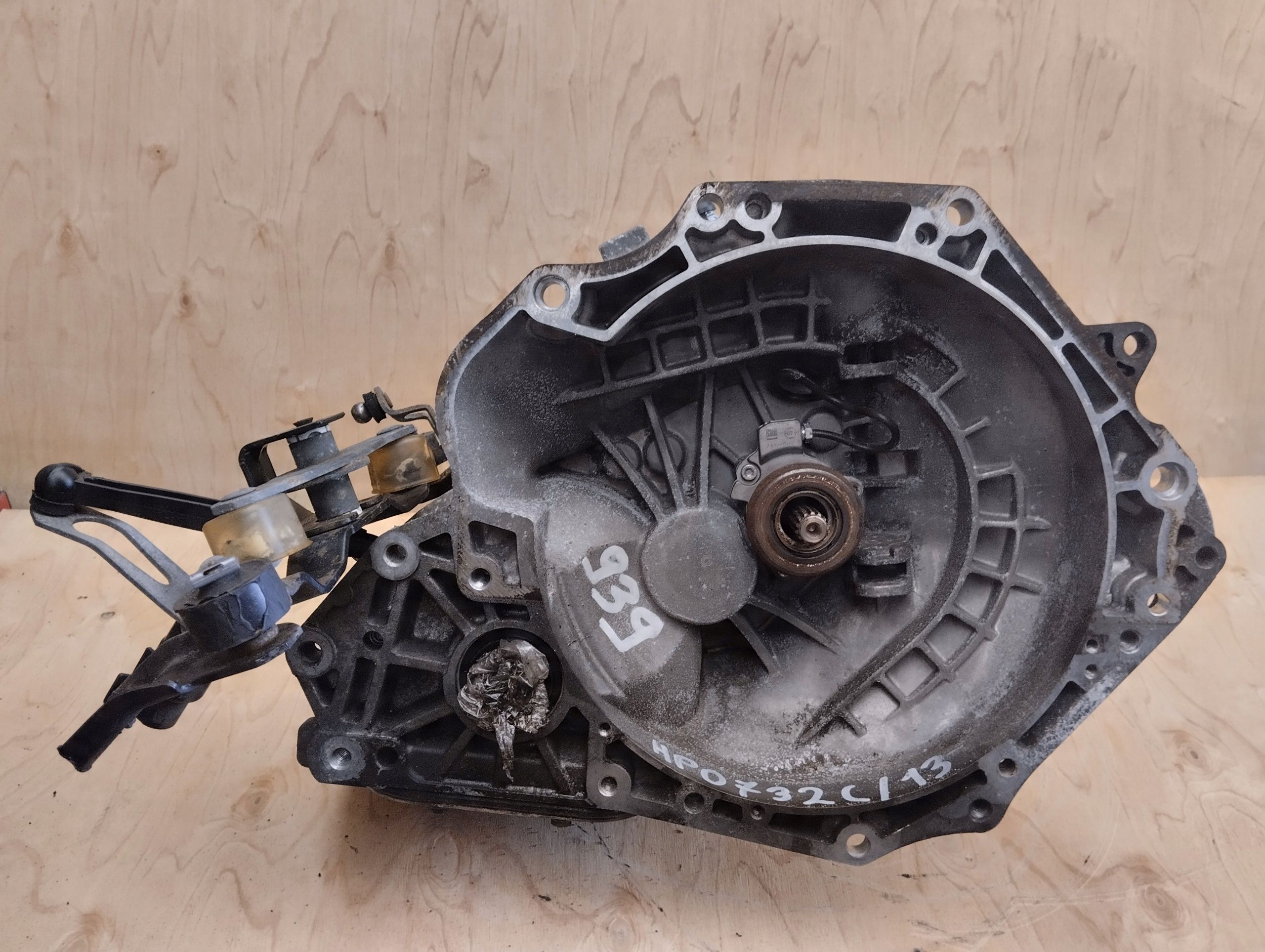 Skrzynia biegów Opel Astra j iv Corsa e 1.2 1.4 16V HP0732C