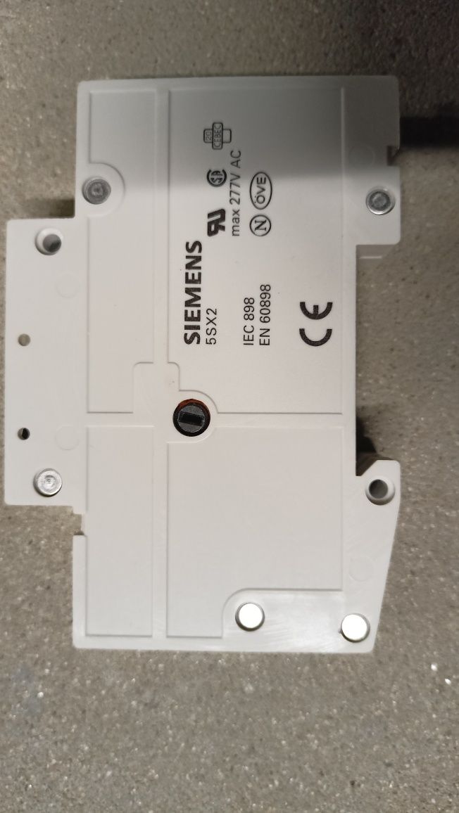 Różnicówka bezpieczniki listwy Hager Siemens