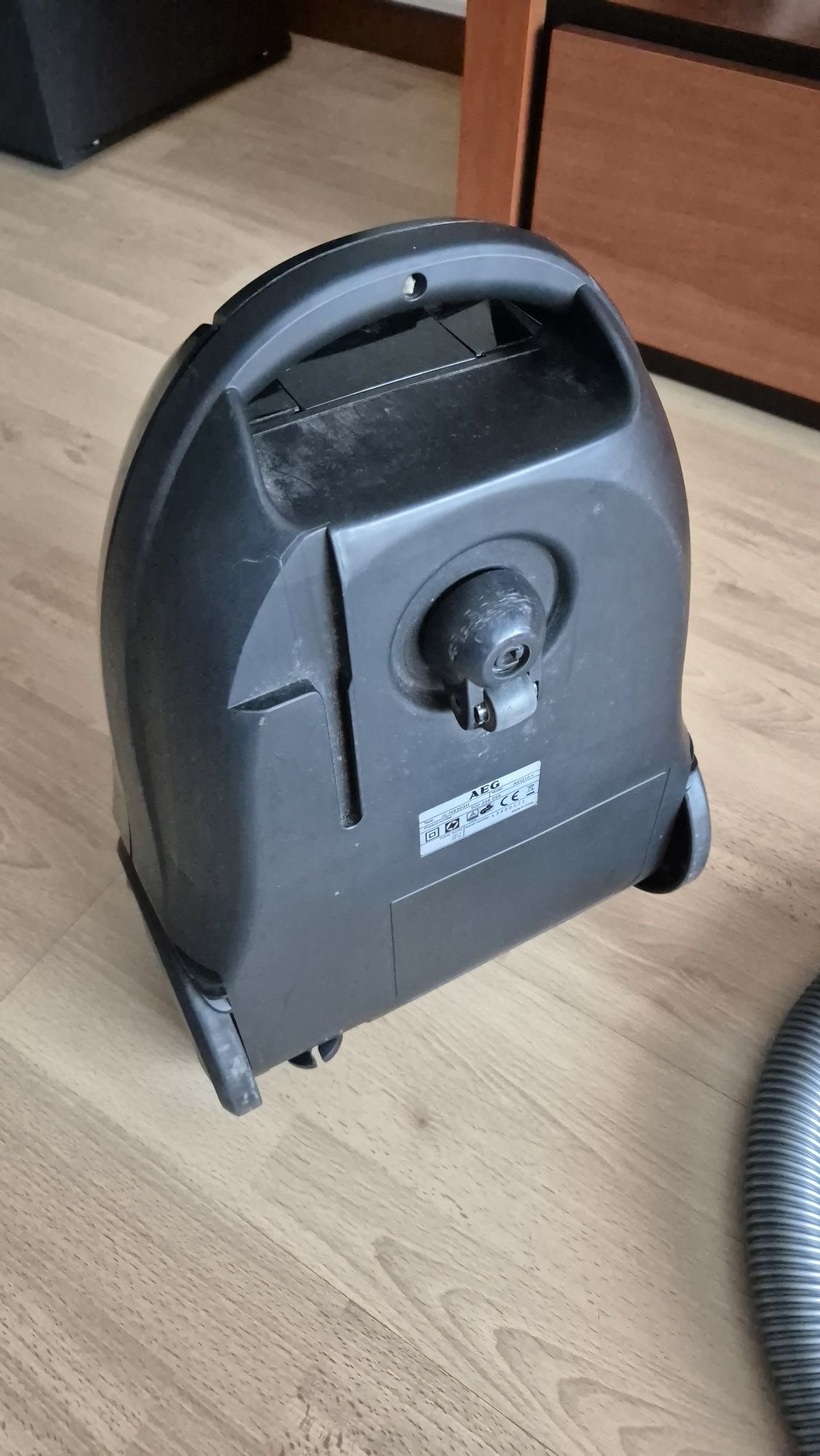 Aspirador AEG AEQ10+