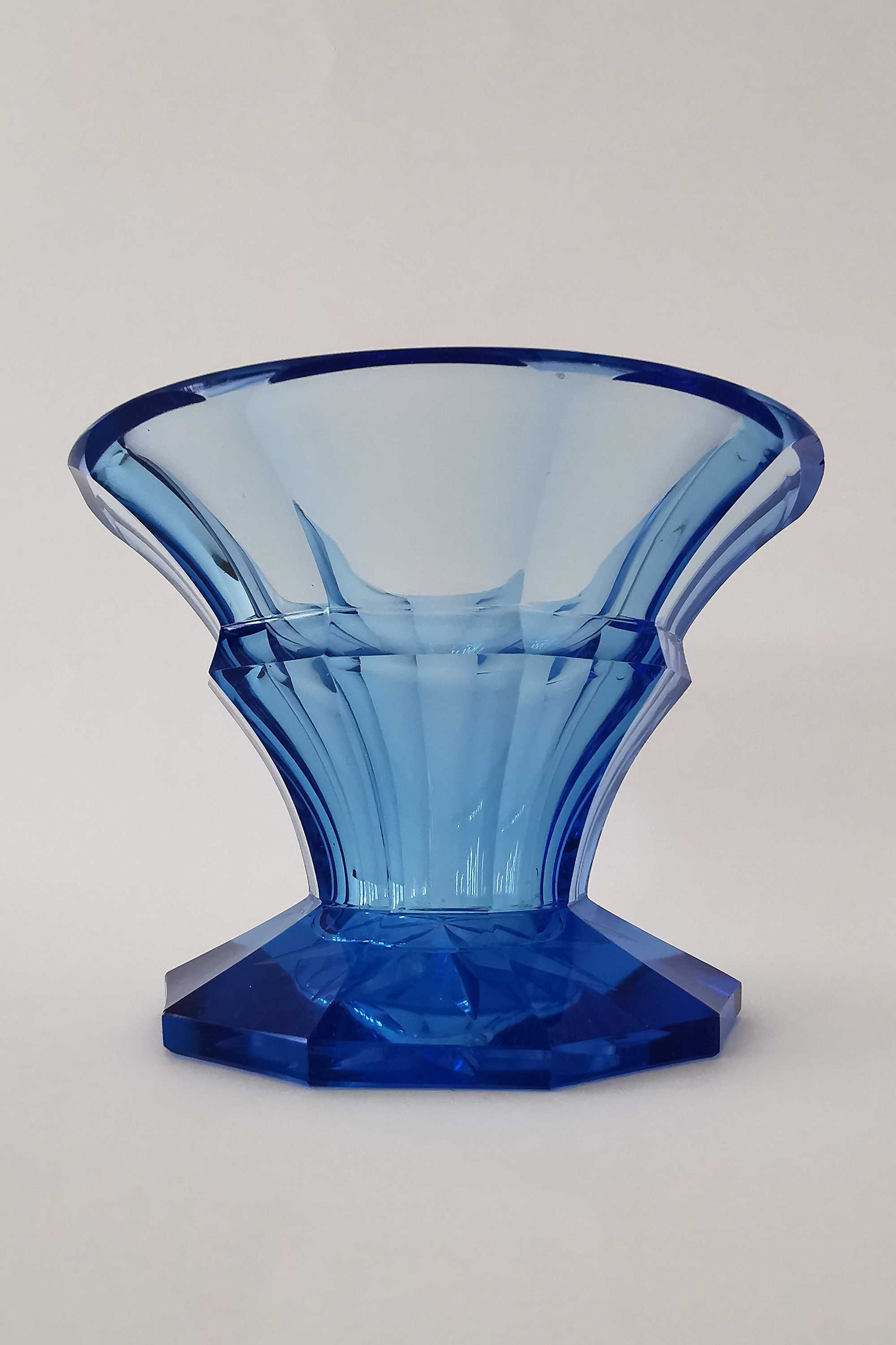 Wazon Art Deco kryształ niebieski