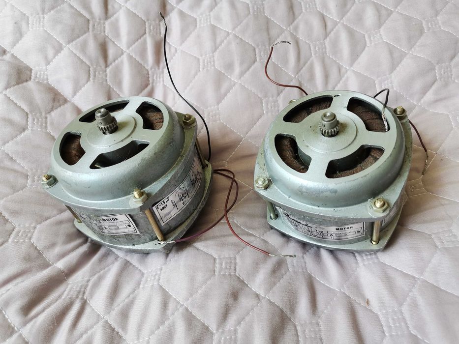 Silnik elektryczny marki "Iwi" motor 6W - "stara" produkcja