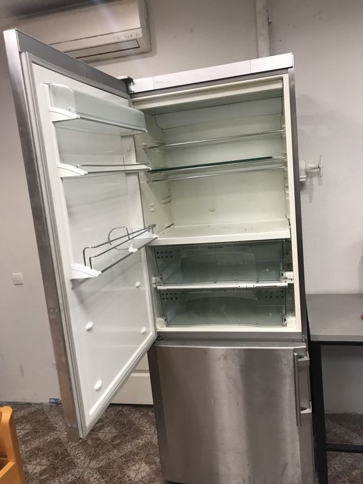 Холодильник liebherr CBNes5067 2х компресорный